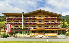 Hotel Barbarahof Saalbach Mit Joker Card
